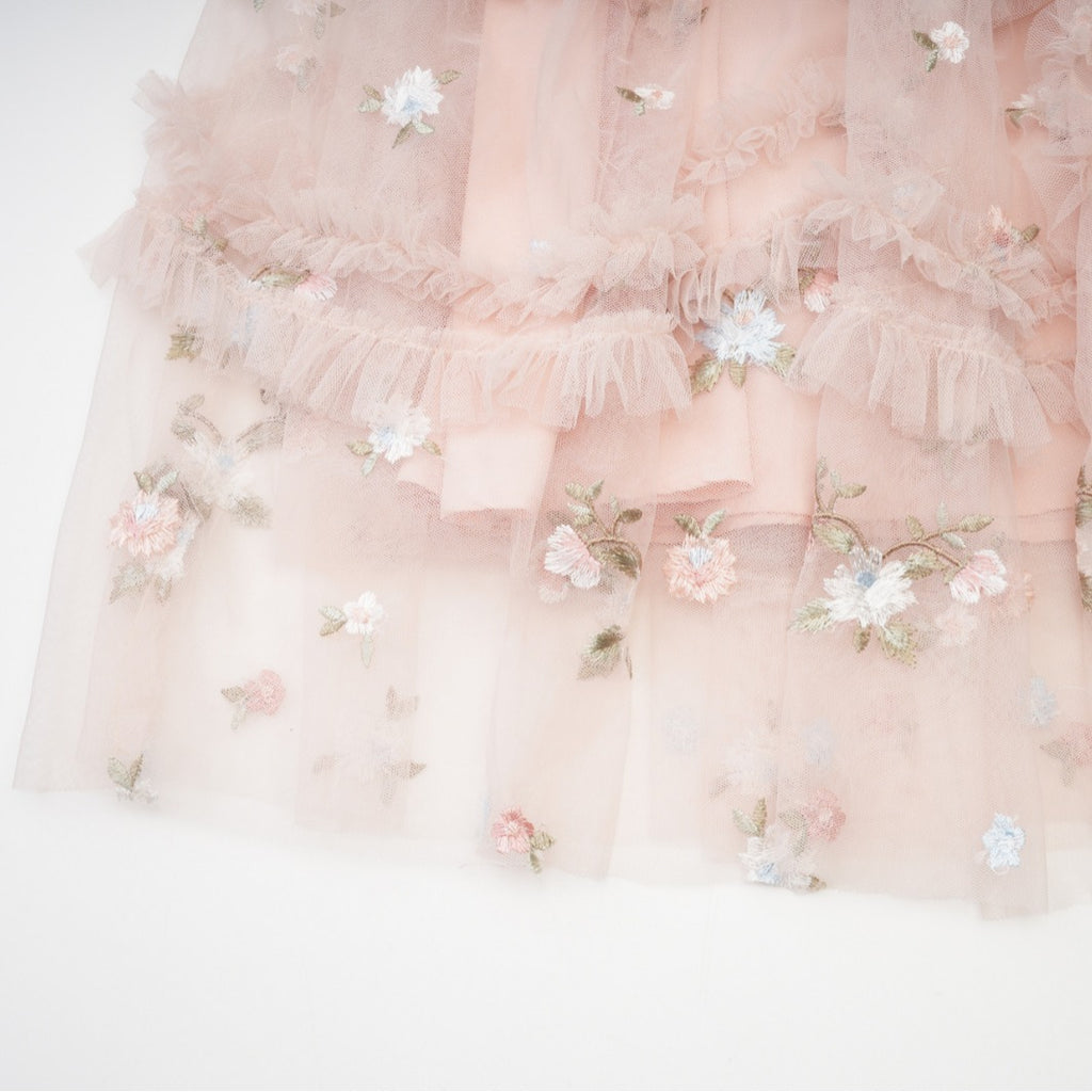 WDR 1 - Blumenstickerei-Tüllkleid